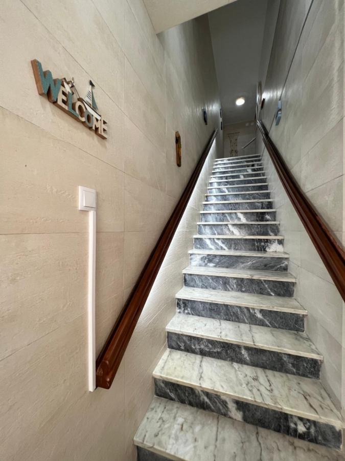 Residencial Mira-Mar Hostel Peniche Εξωτερικό φωτογραφία